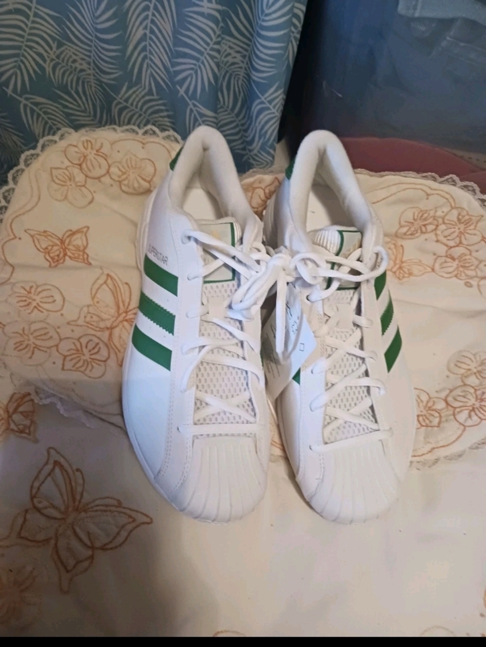 Adidas White Sneakers with Green Stripes  Superstar 2G Ultra Size 6 Nwt